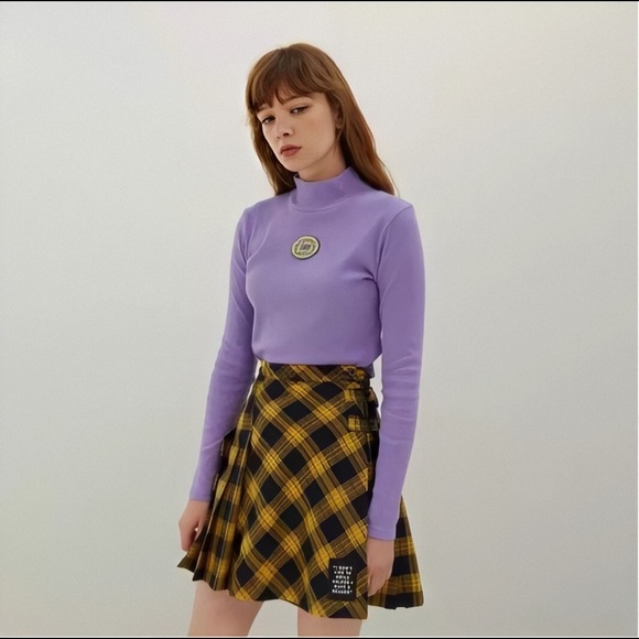“SICK SAD WORLD” Mock-Turtleneck Crop Top - Picture 3 of 4